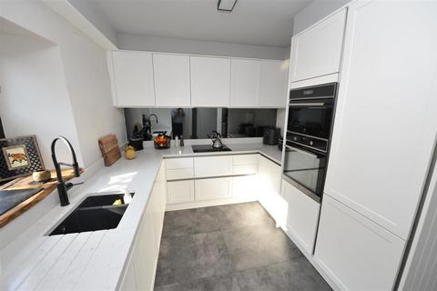 3 bedroom cottage for sale, Micklefield Road, Rawdon, Leeds