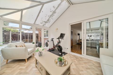 4 bedroom detached house for sale, Far Rye, Wollaton NG8