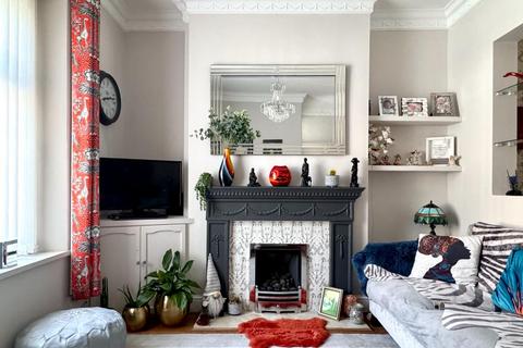 3 bedroom terraced house for sale, Salop Street, Penarth