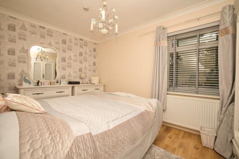 6 Cheesmans Close, Minster, Ramsgate, CT12 4HX