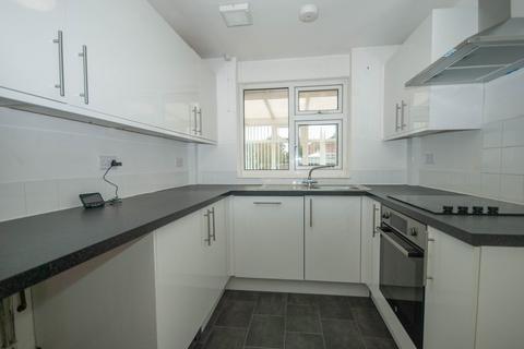 3 bedroom semi-detached bungalow to rent, Chaucer Road, Hillside, Rugby, CV22