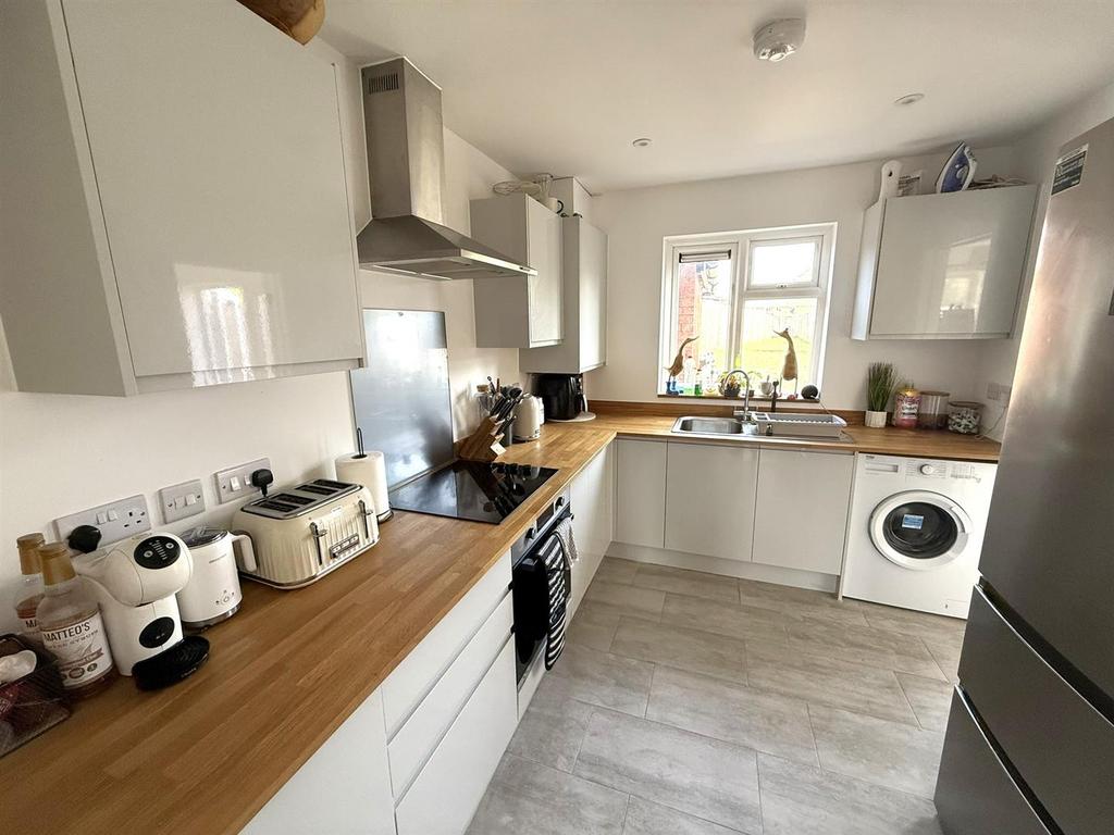 Fitted Kitchen