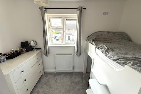 7 Barn Close, Chippenham, SN14 0LG