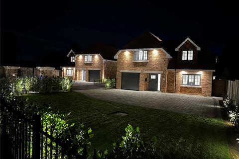 4 bedroom detached house for sale, Heather Ridge Close, Ashley Heath, Ringwood, Dorset, BH24