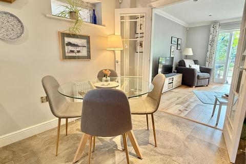 19 Alexandra Road, Fordingbridge, SP6 1EJ