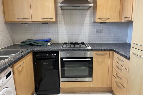 2 bedroom flat to rent, Fort Road, Newhaven BN9