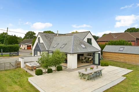 Melville Bethersden Road, Smarden, Ashford, TN27 8QU