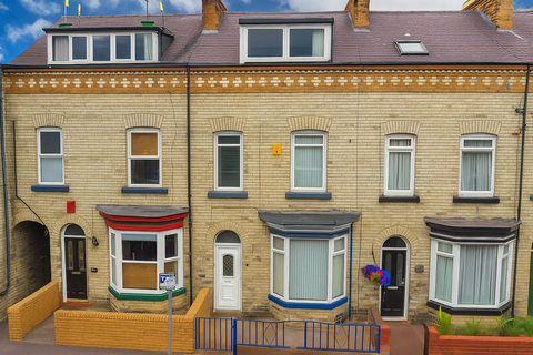 4 bedroom terraced house for sale, Rothbury Street, Scarborough YO12