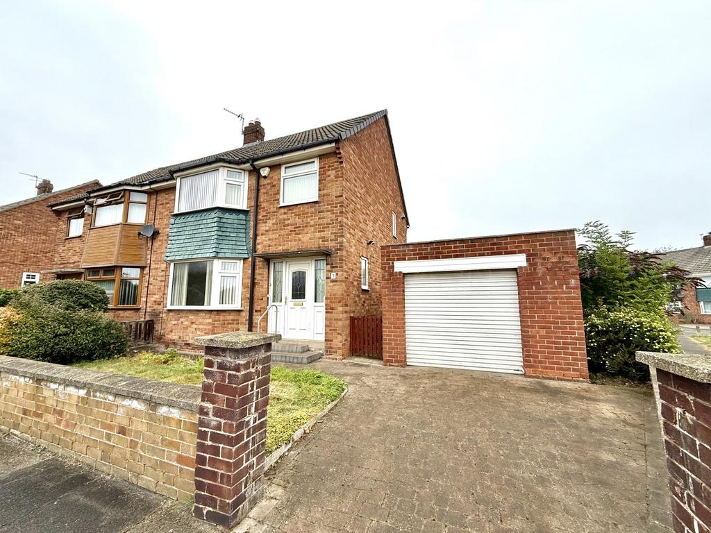 Grovehart Barnard Grove, Hart Station 3 bed semi-detached house - £100,000
