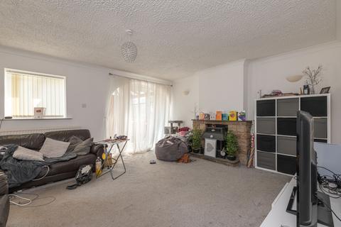 4 bedroom terraced house for sale, Park Drive, Shelley HD8