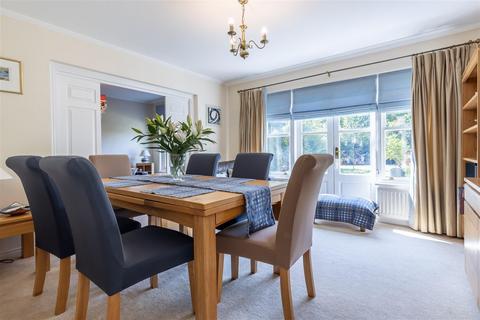 8 Ambleside, Epping, CM16 4PT