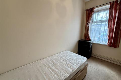 undefined, Deans Court, Aberdare CF44