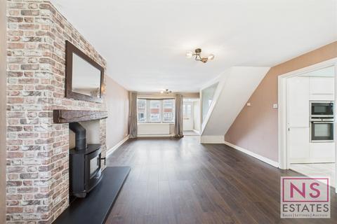 3 bedroom semi-detached house for sale, Hesleden Avenue, Acklam, Middlesbrough, TS5