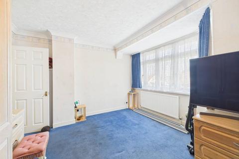 68 Parkfield Crescent, Feltham, TW13 7LD