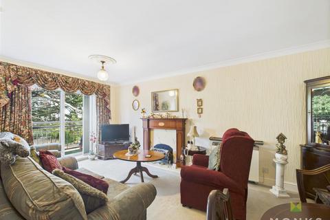 2 bedroom apartment for sale, The Cedars, Abbey Foregate, Shrewsbury