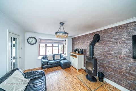 23 Attingham Drive, Cannock, WS11 7YB