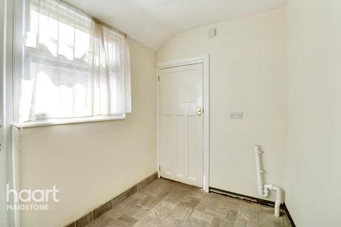 Tonbridge Road, Maidstone