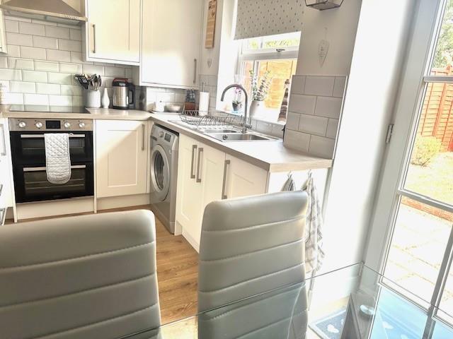 97 D Badsey Lane Kitchen 3.jpg