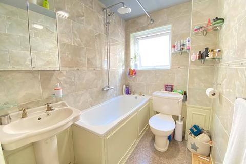 1 bedroom flat for sale, London Lane, Bromley BR1