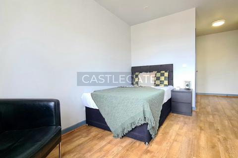 7 bedroom flat share to rent, Threadworks, Threadneedle Street, Huddersfield, HD1 2HF