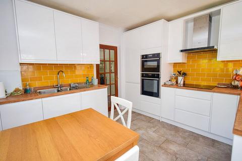 4 bedroom chalet for sale, Pilgrims Way, Kemsing, Sevenoaks, TN15