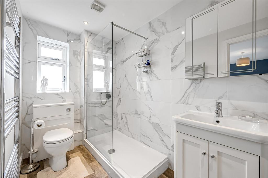 Ensuite.jpg