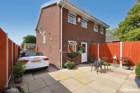 2 bedroom semi-detached house for sale, Arndale, Beechwood