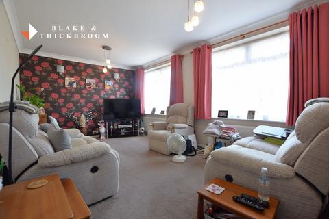 3 bedroom detached bungalow for sale, London Road, Little Clacton