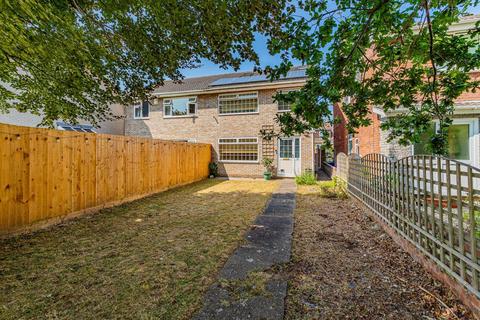 16 Wavell Close, Llanishen, Cardiff, CF14 5LQ