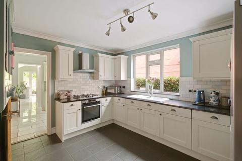 12 Albert Road, Worcester, WR5 1EB