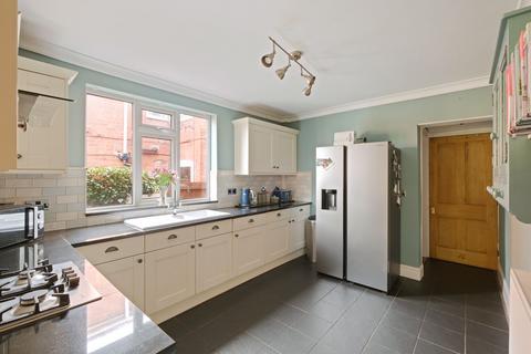 12 Albert Road, Worcester, WR5 1EB