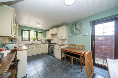 4 bedroom detached house for sale, Copthorne, Luton, LU2