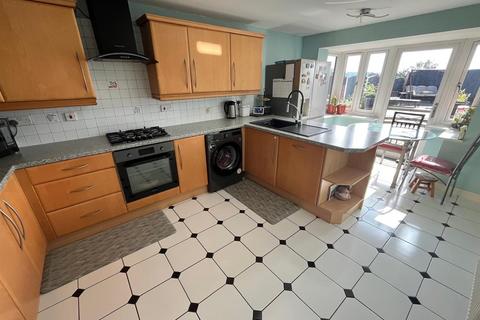 4 bedroom detached house for sale, Cedar Avenue, Stalybridge SK15