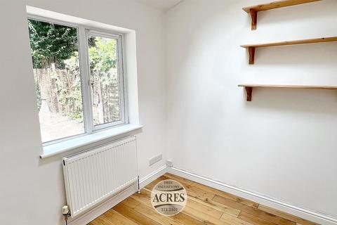 11 Barnard Road, Sutton Coldfield, B75 6AP
