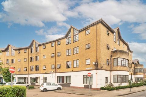 Comer Crescent, Southall UB2