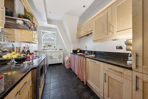 undefined, Holmesdale Road, Teddington TW11