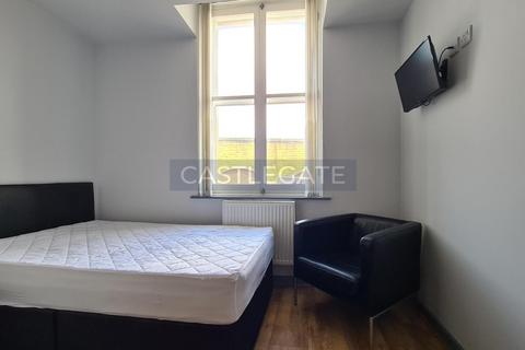 7 bedroom flat share to rent, Threadworks, Threadneedle Street, Huddersfield, HD1 2HF