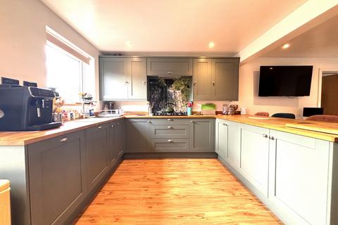 32 Griffiths Close, Swindon, SN3 4NW