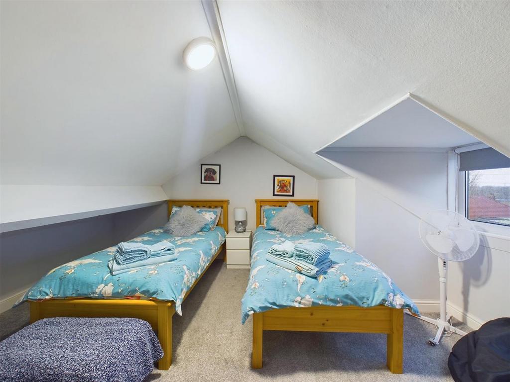 Bedroom: