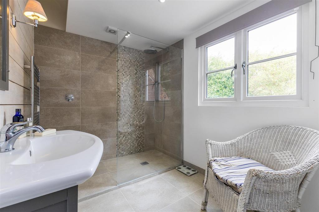 96360 1-Wootton-Road  (28).jpg