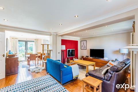 undefined, Tate Grove, Northampton NN4