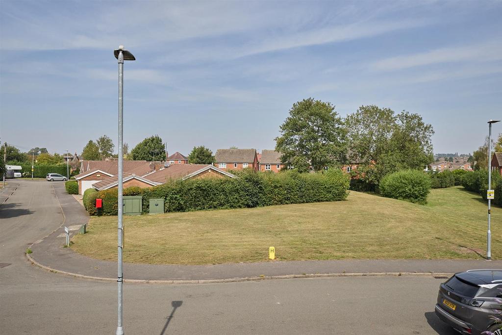 Grange drive BB 2.jpg
