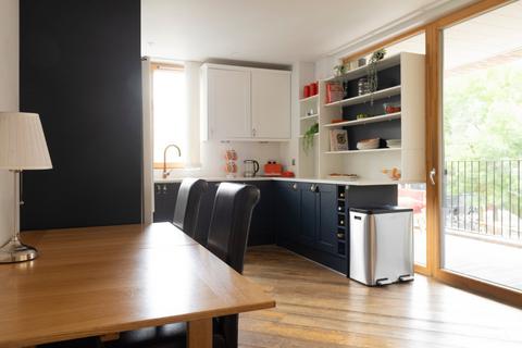 2 bedroom apartment for sale, Packenham House