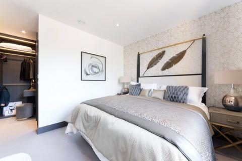 undefined, Dundee Wharf, 100 Three Colt Street, E14