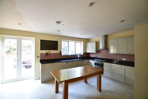4 bedroom detached house for sale, Ashford Road, Harrietsham, Maidstone, ME17