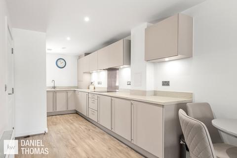 38 Hazlemere Marina, Waltham Abbey, EN9 1FJ