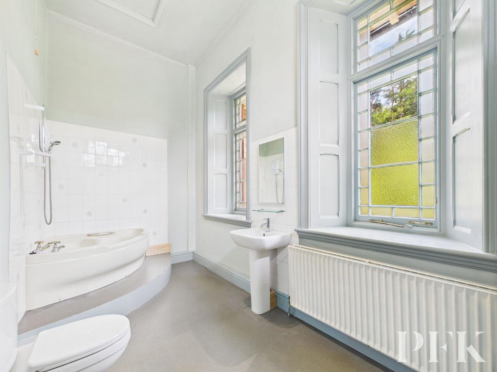 Ensuite
