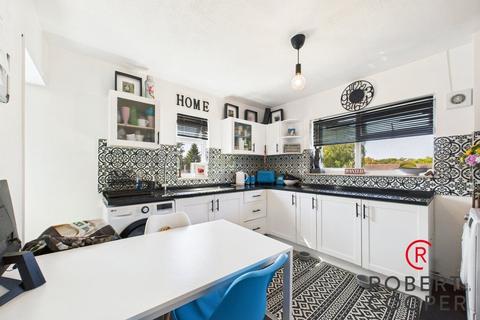 2 bedroom maisonette for sale, Ellement Close, Pinner, HA5
