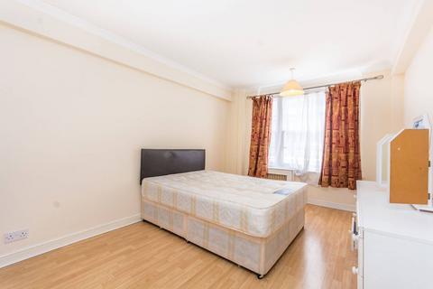 undefined, Edgware Road, Hyde Park Estate, London, W2