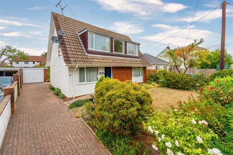 3 bedroom detached house for sale, Three bedroom detached home in a prime location in the village of Yatton